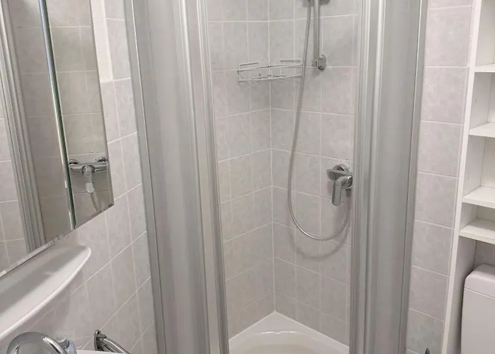 Lägenhet Haus-pole-poppenspaeler-i-whg-02